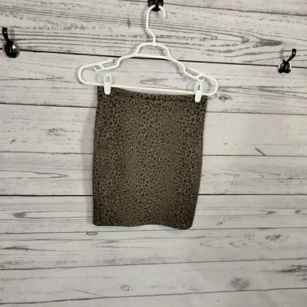 "H&M" woman's skirt   